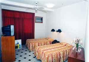Hotel Don Carlos ปูแอร์โต มัลโดนาโด ภายนอก รูปภาพ